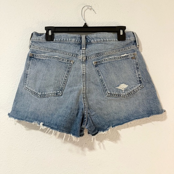 Madewell Relaxed Denim Shorts in Madera Wash: Side-Slit Edition Size 27 - Picture 7 of 14